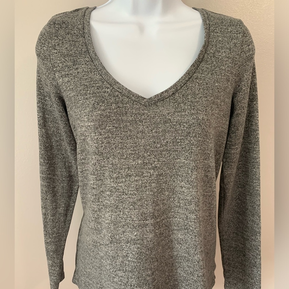 American Eagle V-neck Top